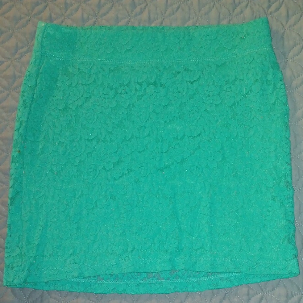 Nollie Mini Pencil Skirt for Night Out